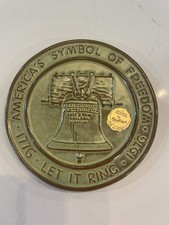 Frankoma Pottery trivet Liberty Bell 1776 LB-TR original vintage green American picture