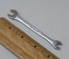 Vintage Williams USA Tools SUPER WRENCH 1020 double open end 1/4 - 5/16, S-9737 picture