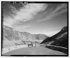 Photo:Yosemite Village CA Tioga Road Lee Vining Canyon Vista Point 2001 picture