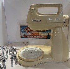 West Bend 41027 Stand Mixer 2 Stainless Bowls Beaters Dough Hooks Vintage Tested picture