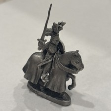 1981 Pewter Mounted Medieval Knight Sculpted by Ray Lamb for Superior Models D&D picture
