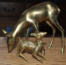 Vintage Brass Doe an Fawn Deer Mid century Animal Figurine 4.5
