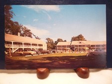 1940s-60s Motel Postcard, hyannis Inn Motel, Hyannis, MA, Old Cars picture