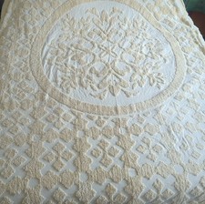 VTG Cottage Yellow Chenille Bedspread Matallion Tufts Fringed READ picture