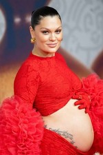 BEAUTIFUL JESSIE J 8X10 PHOTO picture