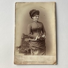 Antique Cabinet Card Photograph Beautiful Fashionable Young Woman Albany NY picture