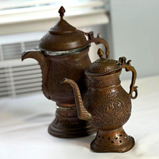 2-Piece Metal Floral Embossed Lidded Tea Pot Set Brown Antique Bronze picture