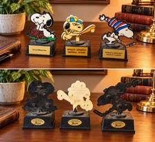 Vintage 1972 Aviva Snoopy World’s Greatest Hockey Player Peanuts Trophy picture