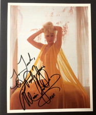 Mamie Van Doren Autographed Signed Magazine Photo 9.25 x 7.25 inches Actress picture