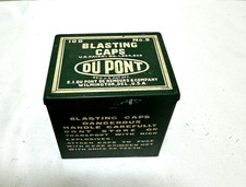 DuPont No. 8 Antique Mining Miners Blasting Cap Tin EXTREMELY GOOD CONDITION picture