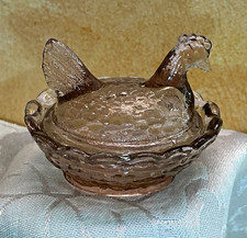 Boyd Hen on Nest Vintage Glass Salt Cellar 2.5 in #58 Oops 2nd 5 years picture