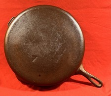 Unmarked Wagner Ware #12 Cast Iron Skillet 14” w/Helper Tab Cleaned & Seasoned picture