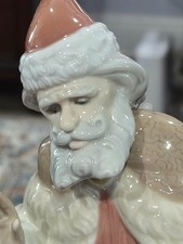 LLADRO 5711 PAPA NOEL A CHRISTMAS WISH RETIRED, MINT CONDITION WITH BOX picture