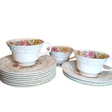 Homer Laughlin Eggshell Theme Set of 14 Plates Cups Floral Bouquet Pattern 1930s picture