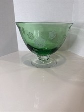 Vintage Green Footed Compote With Etched Snowflake Pattern And Clear Base picture