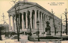 Vintage Paris - La Madeleine Postcard picture