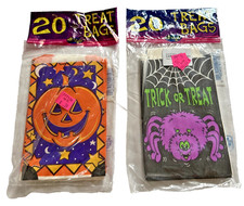 2 x 20  vintage new 1995 Halloween small paper treat bags pumpkin spider sealed picture