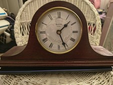 Vintage Bulova B1819 Mantle clock  Beautiful wood picture