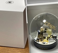 2025 CHANEL SNOW PERFUME GLOBE BALL VIP CHRISTMAS GIFT LIMITED EDITION RARE good picture