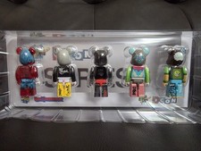 SIGNED 3/5 Medicom 2025 DCON Bearbrick ARTIST SERIES SIX 6 Pack Exclusive 100% picture