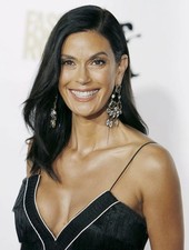 Teri Hatcher Wearing Her Beautiful Smile 4x6 Picture Celebrity Print picture
