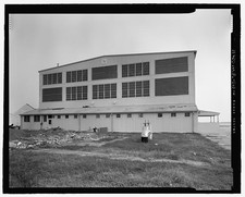 Photo:Pensacola Florida 2005 U.S. Naval Air Station Seaplane Hangar picture