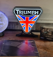 Triumph 24 cm (9.4