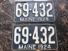 Matched Pair Of Vintage 1924 Maine  License Plates  picture