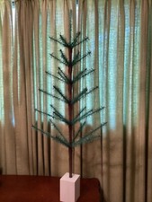 3.5 ft SOFT SAPLING CRUELTY FREE GREEN Feather Tree 😹🥳we’ll make it picture