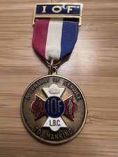 INDEPENDENT ORDER OF ODD FELLOWS 1974 CENTURY OF SERVICE TO MANKIND BADGE E998 picture