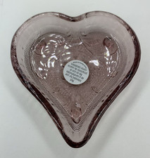 Tiara Pink Heart Glass Ashtray 3.5
