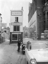 The famous Pziborsky's barber shop founded 1879 it was demolis- 1961 Old Photo picture