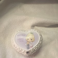 Precious Moments Heart Trinket Box w/ Lid Ceramic Girl Hearts White/Purple 2002 picture