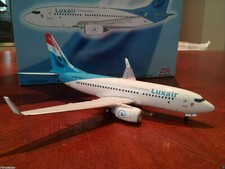 Aviation200 Luxair B 737-7C9WL 1:200 AV2737009 Chateau De Fischbach LX-LGR picture