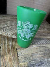 Holy City Brewing Charleston, SC & Sili Pint Green Beer Pint Glass picture