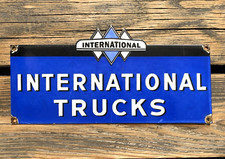 VINTAGE INTERNATIONAL TRUCKS MOTOR OIL PUMP SERVICE GAS STATION PORCELAIN SIGN picture