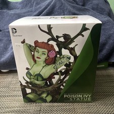 DC Collectibles Bombshells Poison Ivy Statue 0144/5200 DC Comics Limited Edition picture
