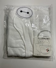 New Disney Baymax Hooded Towel Tokyo Disney Resort Approx 27in x 39in  Sealed  picture