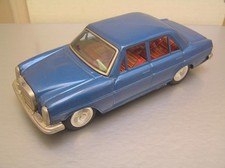 Yonezawa Toys Mercedes Benz 250 tin friction toy car made in Japan 8