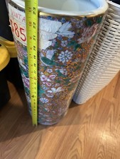 This is a vintage Chinese porcelain vase or umbrella stand picture