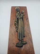 VINTAGE MADONNA AND CHILD JESUS WALL HANGING PLAQUE - PLASTIC/PVC/RUBBER picture