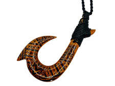 36MM GENUINE KOA WOOD HAWAIIAN TRIBAL TATTOO MAKAU FISH HOOK PENDANT NECKLACE picture
