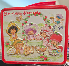 Aladdin Industries Strawberry Shortcake 1981 Metal Lunch Box picture