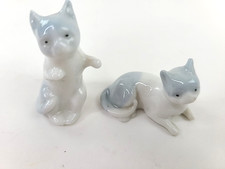 Vintage Germany Miniature Blue and White Porcelain Cat Family of 3 Figurines picture