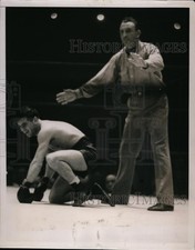1936 Press Photo Dave Crowley downed by Mike Belloise at NYC bout - nes37608 picture