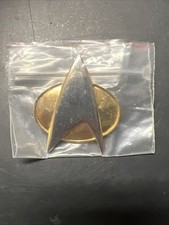 Vtg 1988 Star Trek Paramount Pictures Gold Tone Lapel Pin picture