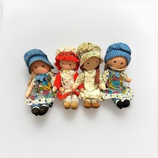 Vintage 1970s Holly Hobbie and friends rag dolls picture