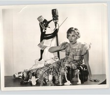 San Francisco Radio Actress Helen Troy NBC Studio Portrait  1934 Press Photo picture