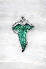 Green Enamel Lorien Ivy Leaf Pin: Silver Elf Cloak Brooch picture