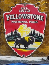 VINTAGE YELLOWSTONE PORCELAIN SIGN OLD NATIONAL PARK US FOREST SERVICE ARROWHEAD picture